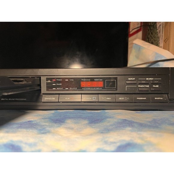 Magnavox CD Player Model CDB-490, Works Well - Tested - Picture 13 of 13